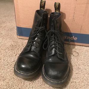Dr. Martens Airwair Smooth Black Sz41 Euro